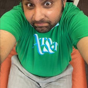 Meet your Posher, Junaid